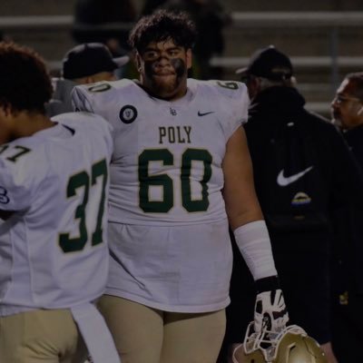 C/O 2025 || OL || 6’2 300 || Long Beach Poly High School || 3.4 GPA