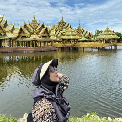 zanny_ar's profile picture. Nice but not nice enough