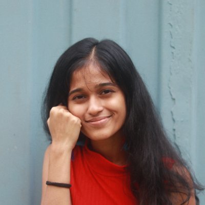 UnsettlingArt's profile picture. Weirdcore fashion, accessories, art and cat pics.