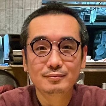 ひょうきんなフリーの俳優。キャプテンクーコッチ/原宿ハモり倶楽部でVO、元・動物電気の換気タイム男。乱雑天国で主宰、作、演出経験あり。主な主演映画「エレナー電気工業」他。近年出演映画「ヒーローマニア-生活-」「Only4you」など。
オファー
noranekopunk@yahoo.co.jpまで。