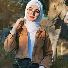 لاتنكسِر إن ضاعَ حُلمٌ واحدٌ فهناكَ آمالٌ تلوحُ وألفُ حُلمٍ ينتظر .