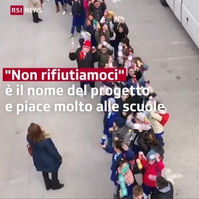 Uno per te l'altro per chi non può!😍 #librosospeso... in cambio di una bottiglia e... #obuls22 ... e gita in corriera #viaggiconlautore
Il libro è di tutti MM