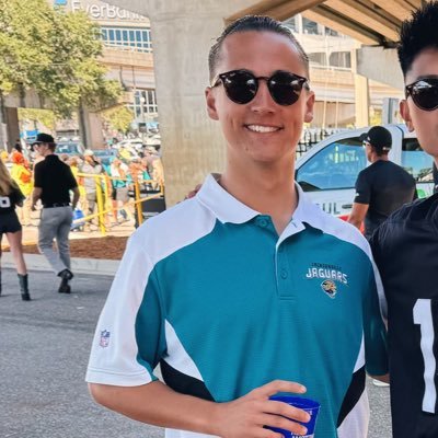 addyjekins's profile picture. Pilot