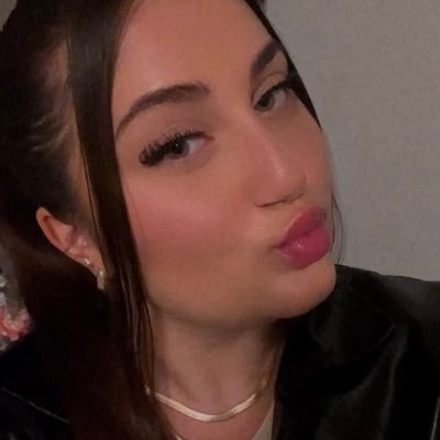 OliviaPaplaczyk's profile picture. 