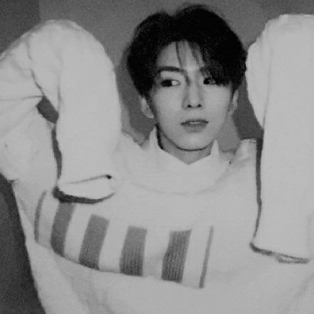 youmeanin's profile picture. 그저 함께 있으면 그걸로 좋아