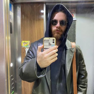 soxhenes's profile picture. kal'15 • eu-eee • frontend developer 💻