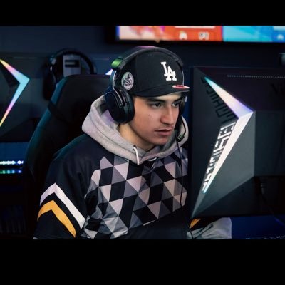 Collegiate COD Player for Adrian College 🎮 CCL Top 25 2024’ , CCL Top 30 2025’, Blockhouse Champion 🏆, CXP Top 12 2024’, ECAC 🥉 2024’ (Socials Links Below)