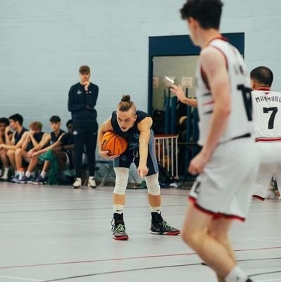 Dynamik National schools champion ×2
6'1| Guard | 80kg
Sussex Storm|2018-Present
HTS Storm| 2018-2025
University of Brighton| 2025-Present