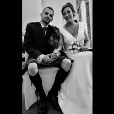 emzthomson94's profile picture. scottish lass 🏴󠁧󠁢󠁳󠁣󠁴󠁿 | wife 💍 | mum of 5 🌎❤️