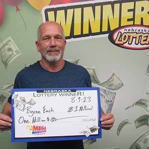 A heart attack survivor, retired from trucking and works in farming. Winner of the $1M Powerball lottery! I'm helping the society with credit card debts.🚫porn