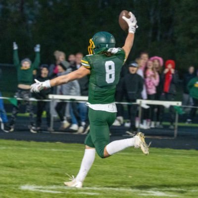 SRRHS // 2024 // 6”2 // 200lbs // OLB-DB // WR-RB // #8 // 2x All District // 2x All District Academic // 2023 District Running Back OTY // 3.8 GPA
