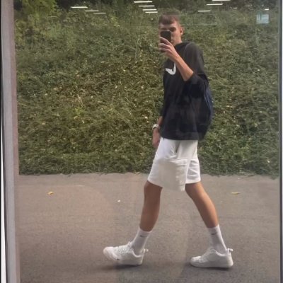 zaharinov_yasen's profile picture. ig: yasen._zaharinov
6'5