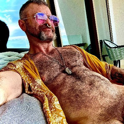 Chicago🐻 Lorenzo's Man🦾🐶 Travel Guru✈️ Adult Fantasy Facilitator🦴Life & Health Advocate🌎 Vocalist & entertainer🎶 https://t.co/A6KScDZt7e