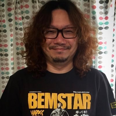 絵本作家　山本孝さんのプロフィール画像