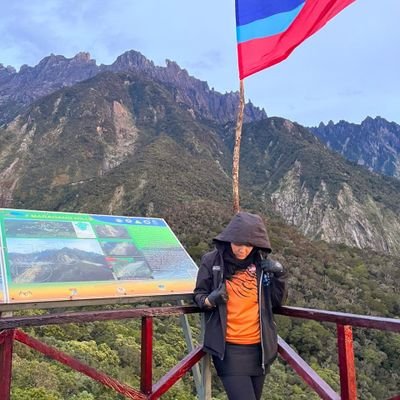 lina_hjj's profile picture. Radiating positivity from the inside out