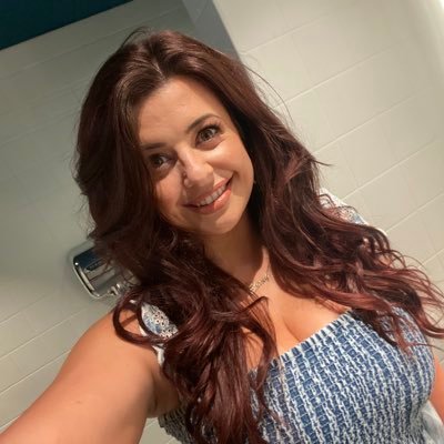 RadioStacey's profile picture. Freelance Broadcast Journalist. Cat enthusiast. Singer.