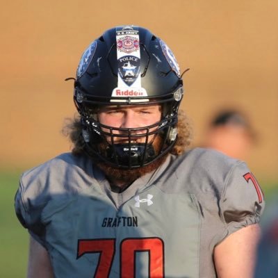 6’4 // 290 // 2x 1st team All conference//All Region// HM All State// Lineman of the year// O-line// GPA 3.1 // 2025 // Grafton WI //