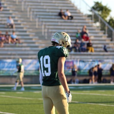 6,2|180| Wr/Db/OLB C/O 2025 3.5GPA Traverse City West|3 sport athlete| Cell:231-463-9699.              Koltencore77@iCloud.com