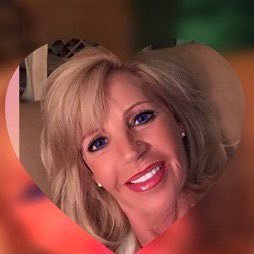 QLadyJustice's profile picture. 