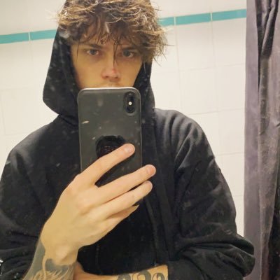 XagesFPS's profile picture. british |23| Twitch Affiliate🎮! Music|🔥🔥 Juice WRLD FOR LIFE 999