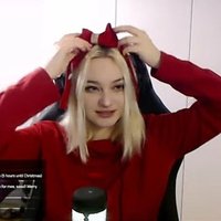 maya 🎄 (@mayabugzz) 's Twitter Profile