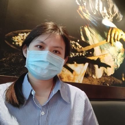 elviliana_'s profile picture. in France to work and live.