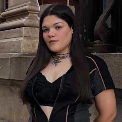 RefCrystal's profile picture. 
