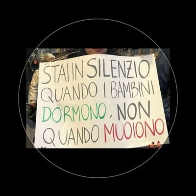 Quando qualcuno si dispera bisogna dire: una possibilità, trovategli una possibilità....perché se l'uomo rimane senza possibilità è come se gli mancasse l'aria