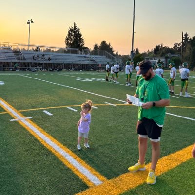 Academic Support Teacher | Offensive Coordinator at Bishop Blanchet High School | Godfather of the PSP | #girldad