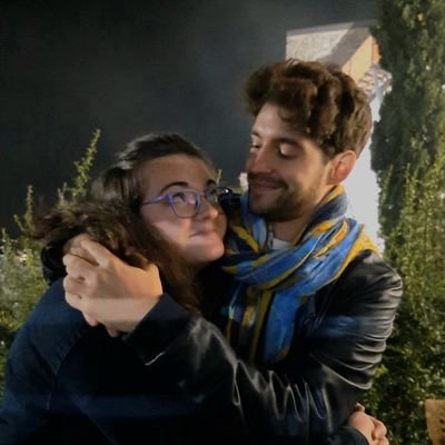 posto e reposto ogni cosa, sembrano cose a caso ma in realtà non lo sono 🎶🫂🎬🌦️📚🏊🏻♂️
