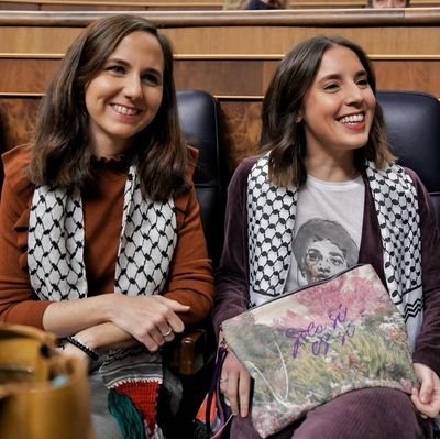 Mujer, orgullosa de serlo. 
Trabajando por un futuro mejor.
Madre de Juan y Carlos