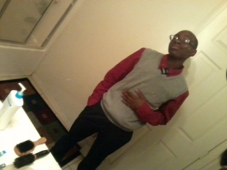 i bet i can make u laugh if u hit tht follow button 1 time