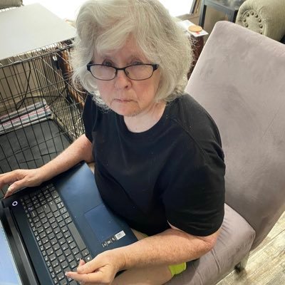 jolly1_lucinda's profile picture. I love to write and read positive post.  I’m a faith filled person who loves life.