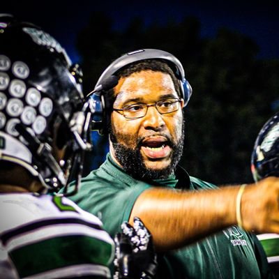 Notre Dame Alum '09'  🎓🍀 D. Coordinator | Head BWL Coach @ Evans High School |  - 🏈🏀
https://t.co/ZF3eaeBYbf
#WeAreTrojans @EHSTrojanFTBL