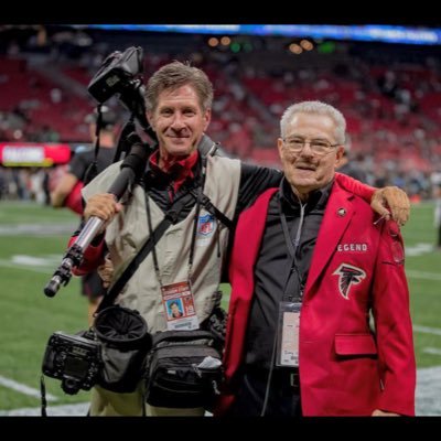 Photographer for over 30 years from Pro Sports to Media press to entertainment. @NikonUSA @djiglobal @gettyimages @NFL @NASCAR @autelrobotics @skydioHQ @barnfly