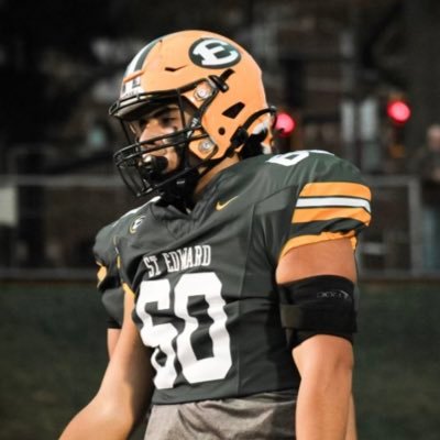 220lbs | 6ft |DE/LB| St Edward C/O | 2026 | 3.2 GPA | Bench 300lbs | squat 420 | Hang clean 245 | 🤼 190 | Email christnnich@sehs.net