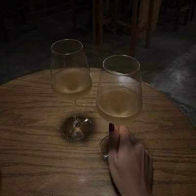 soyezjoli's profile picture. 