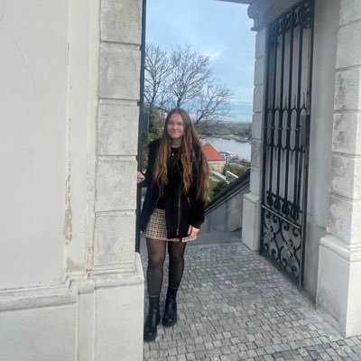 bethchristinaa's profile picture. 