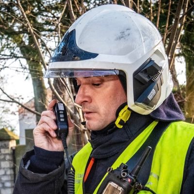 International emergency drone expert based in 🇨🇦 I Président de @IEDOofficial asso internationale drone d'urgence I Ancien officier pompier 👨🚒🔥