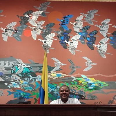 jul_valdes's profile picture. Abogado, politólogo, docente, altruista y con propósitos firmes.