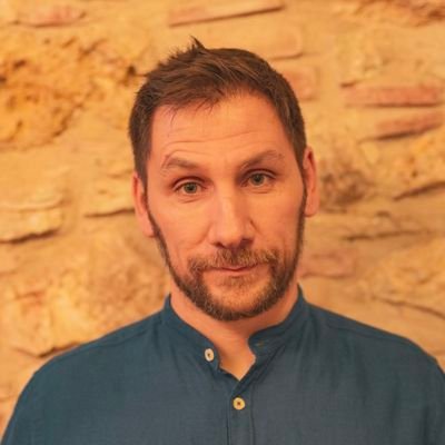 Padre x3. Apasionado del #SEO, #SEM, #SEOLocal, Social Media, Desarrollo web, Usabilidad, Marketing, IA... todo lo que esté en la red. @visibilidadon
