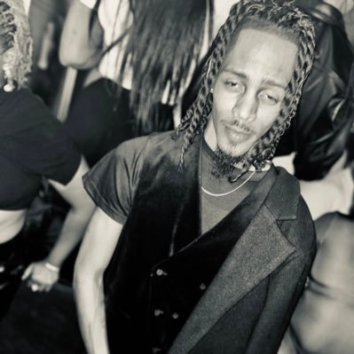 utw_smokeyb's profile picture. (ForBeats)undertheweatherstudio@gmail.com (Dms) @smokeyb