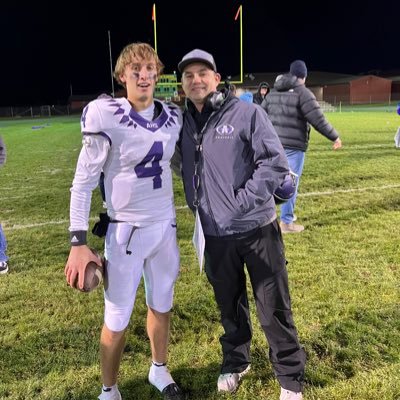 A father , husband and football coach. Anacortes High OC and QB’s.                  2023 2A STATE CHAMPIONS🏉