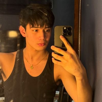 JeyHour's profile picture. 