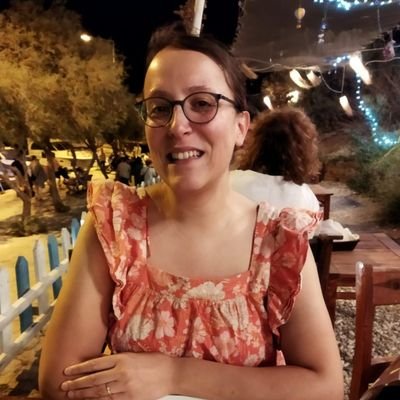 DilekTokerr's profile picture. Sıyrılıp gelmektedir seher belli ki yakındır.
            https://t.co/IUCPJieoHz