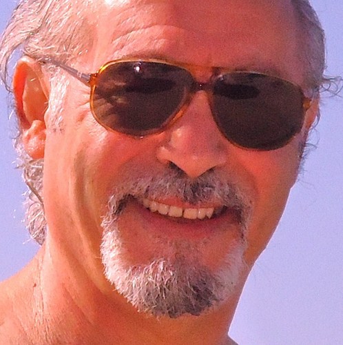Marcello Ledda , Cagliari  Sardegna , è autore compositore e cantante di World music , Aquista https://t.co/d5UzfsloOD