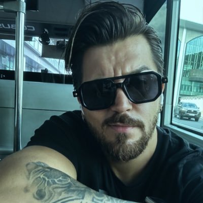 AkgozKoray's profile picture. 