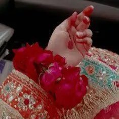 جب تمہیں ذکر الٰہی سننا اچھا لگنے لگے
تو جان لو کہ تمہیں اللہ سے اور اللہ کو تم سے محبت ہوگئی ہے ...