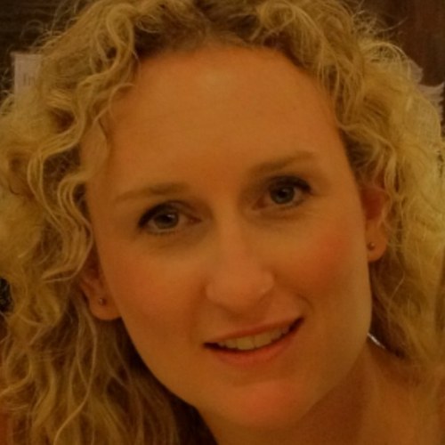 nikkidavieshk's profile picture. 