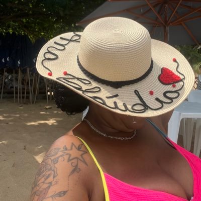 AssisAna50198's profile picture. mãe borderline e avó atípica um dia de cada vez!